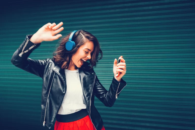 https://onlinecustomessays.com/2022/deconstructing-the-relationship-between-music-and-mental-health.html