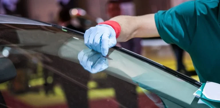 How Regular Auto Glass Maintenance Can Save Mississauga Fleets Time and Money
